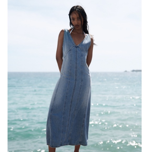 ZARA V-neck maxi denim dress 💙🪼 - Picture 2 of 8